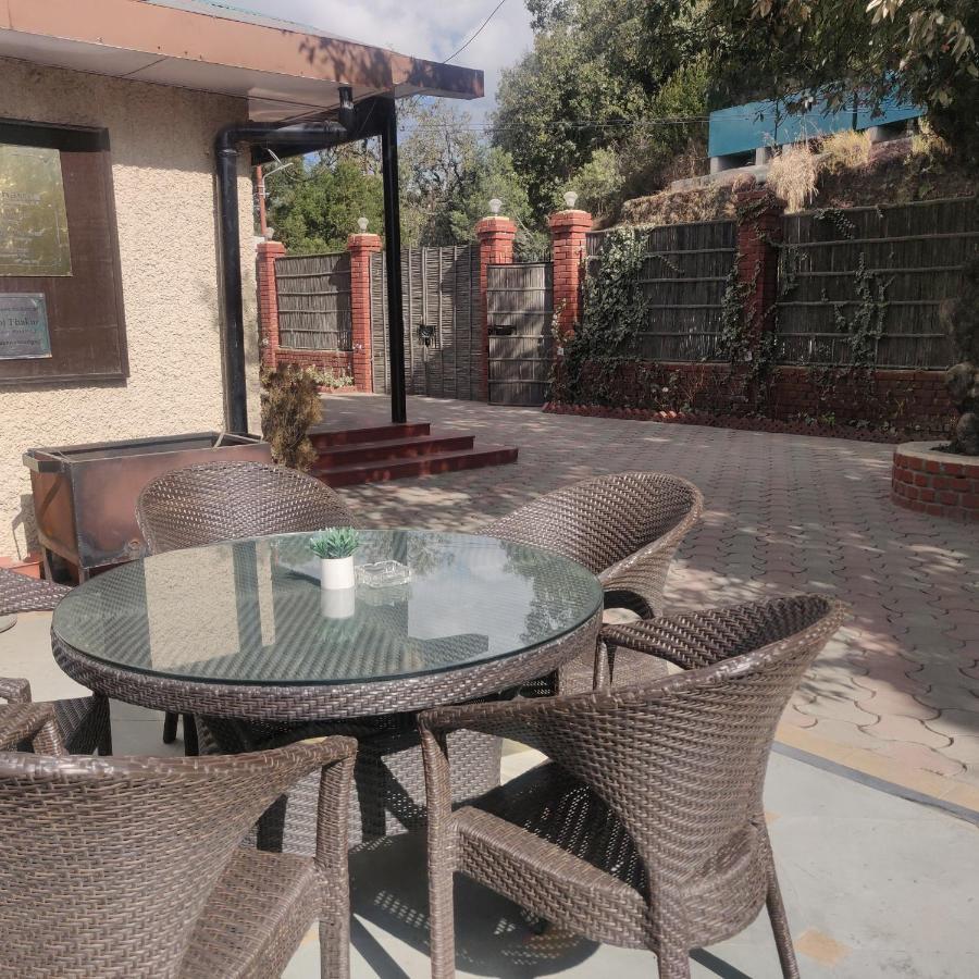 The Oaktree House Hotel Shimla Bagian luar foto