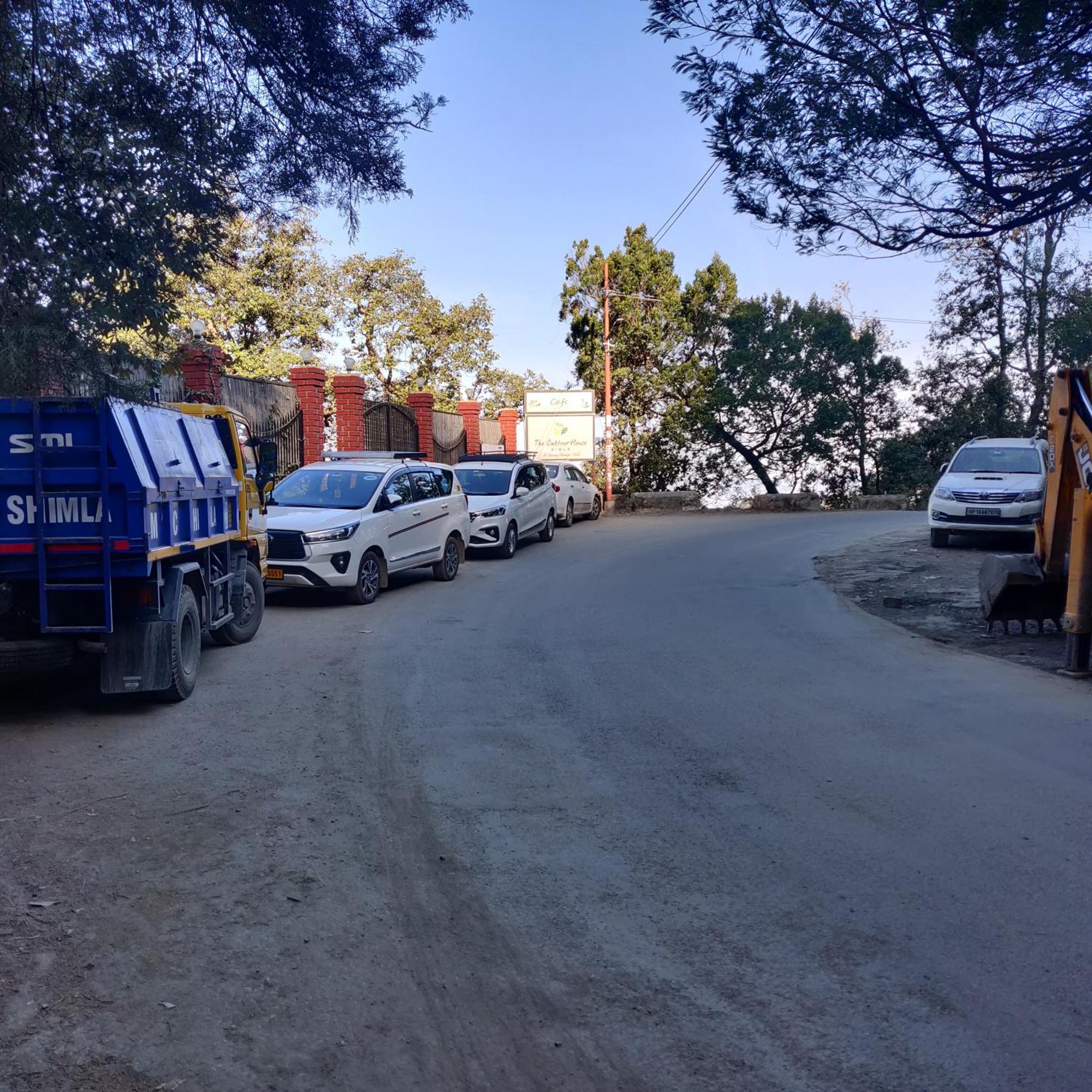 The Oaktree House Hotel Shimla Bagian luar foto