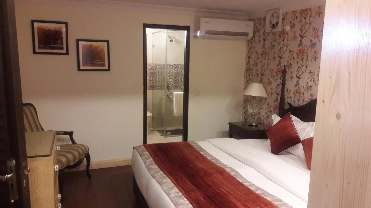 The Oaktree House Hotel Shimla Bagian luar foto