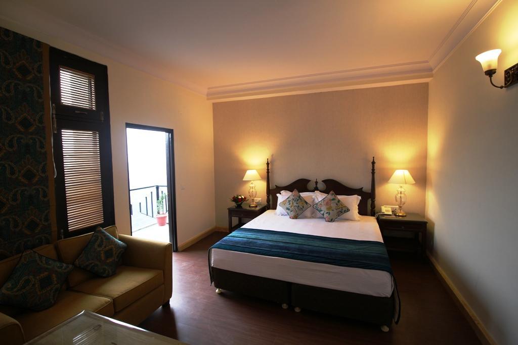 The Oaktree House Hotel Shimla Bagian luar foto