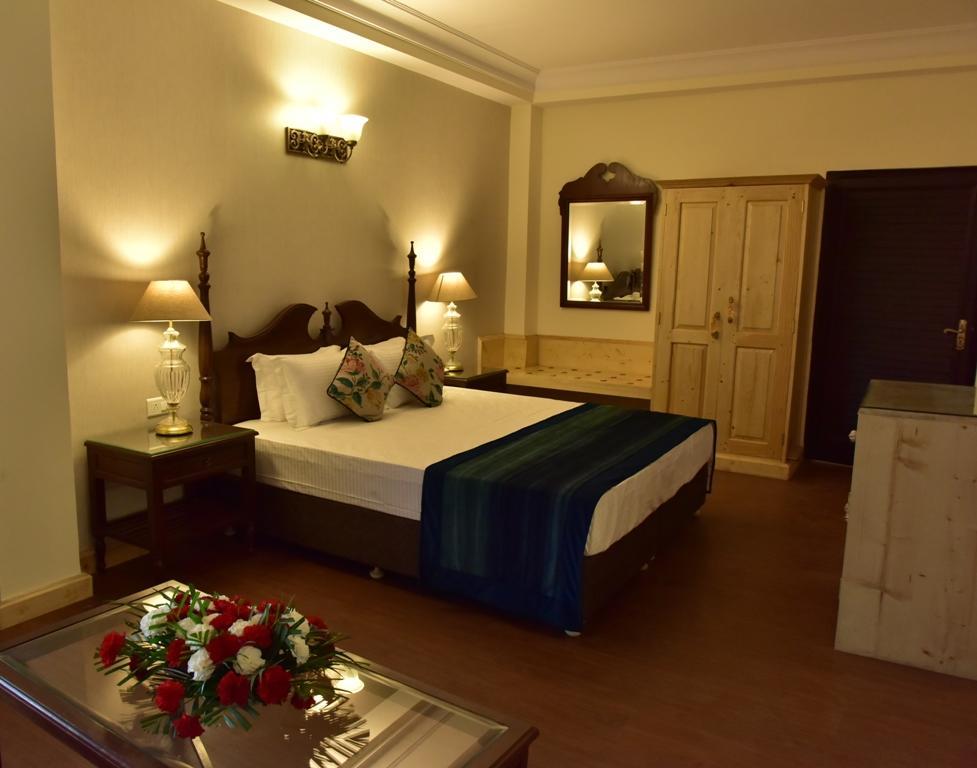 The Oaktree House Hotel Shimla Bagian luar foto